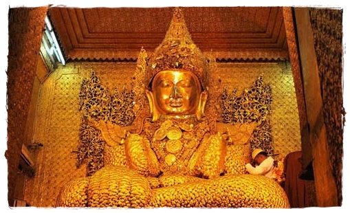 พระมหามัยมุนี (Mahamuni Buddha)